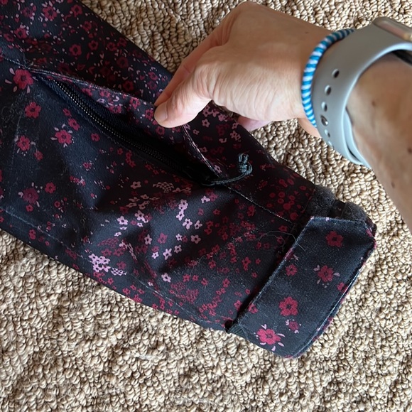 Volcom ski snowboarding jacket - women’s xs - Picture 5 of 11